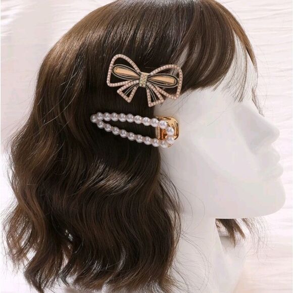 Pearl Hair Clips  - Picture 3 of 3